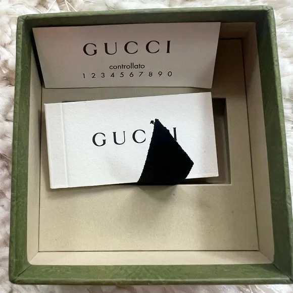 Gucci Silver Heart Beaded Toggle Ring - Picture 15 of 15